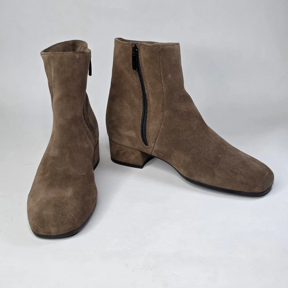 La Canadienne Boots Women's Size 5.5 M Brown Suede Ankle Zip Casual Shoes Canada